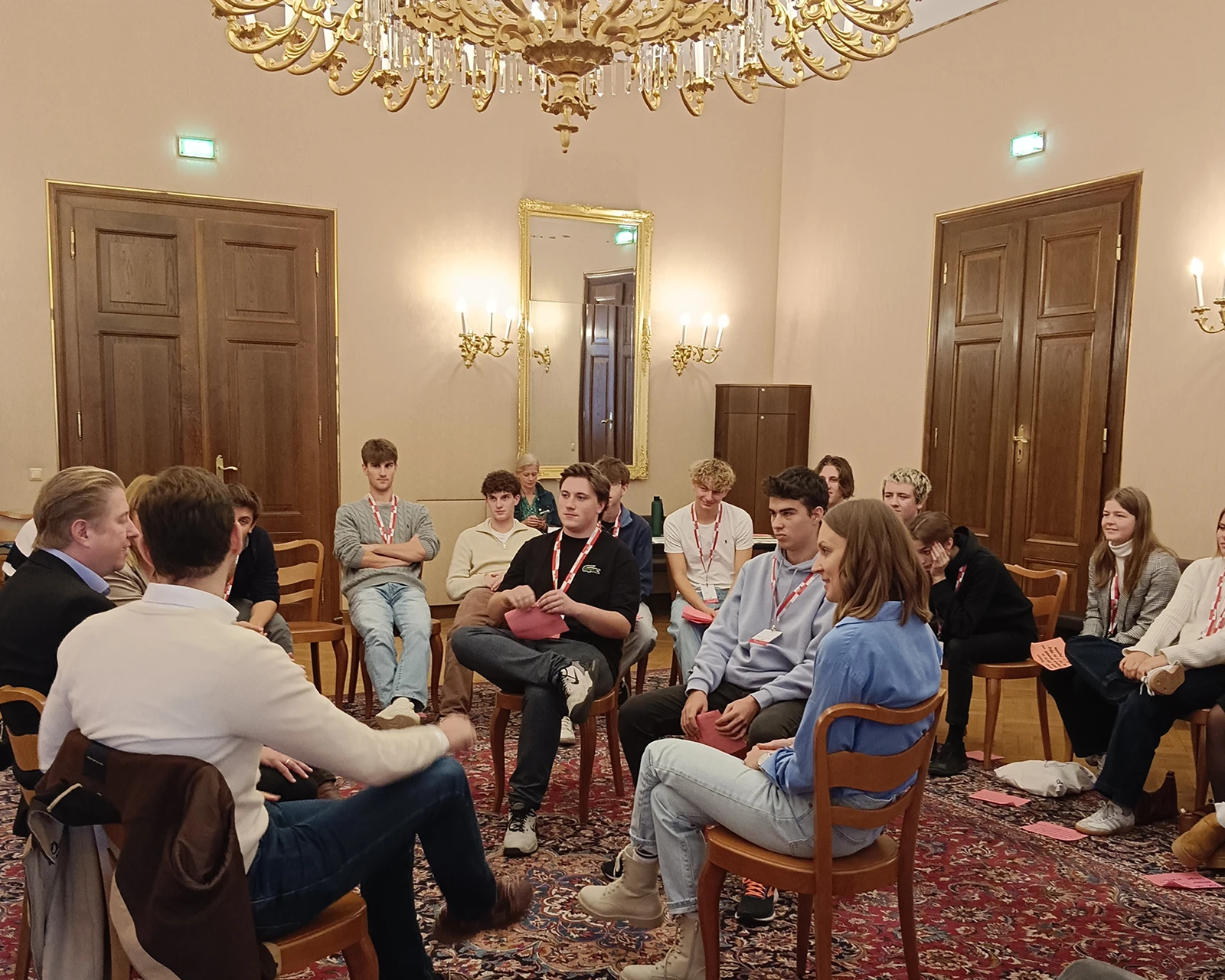 Diskussionsrunde von Schüler/innen