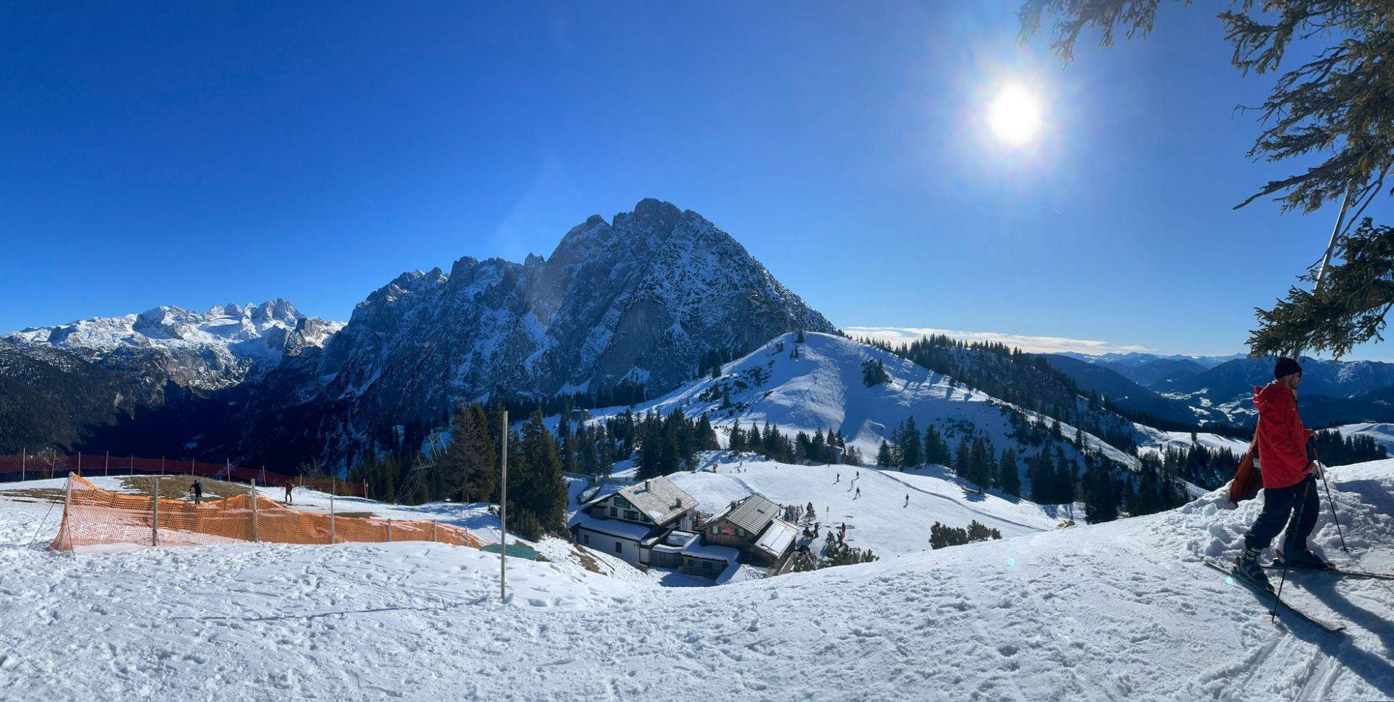 Skitag in Gosau - Landschaft und sonniges Wetter